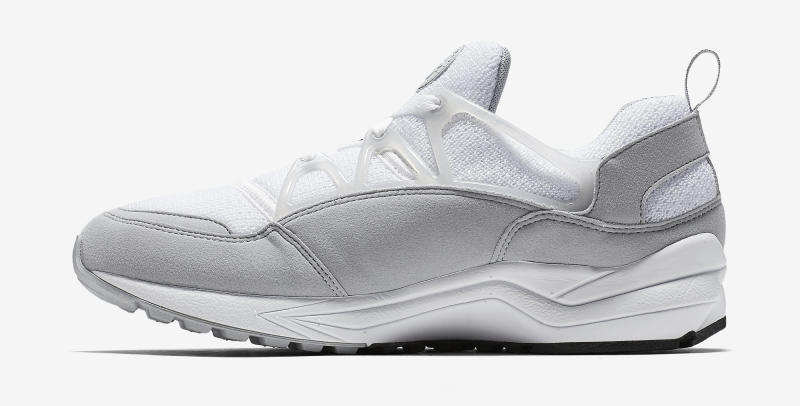 nike huarache light grey