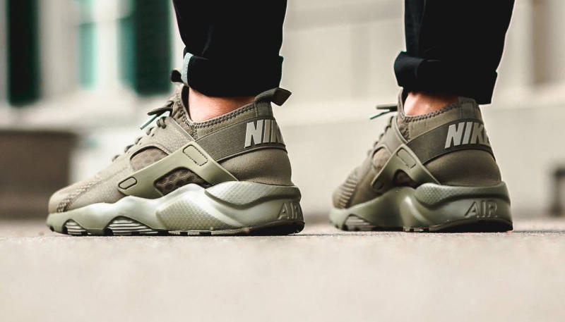 nike air huarache army green