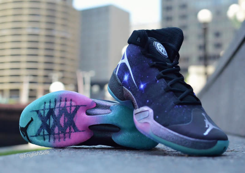 Cosmos Jordan 30 Quai 54 | Sole Collector