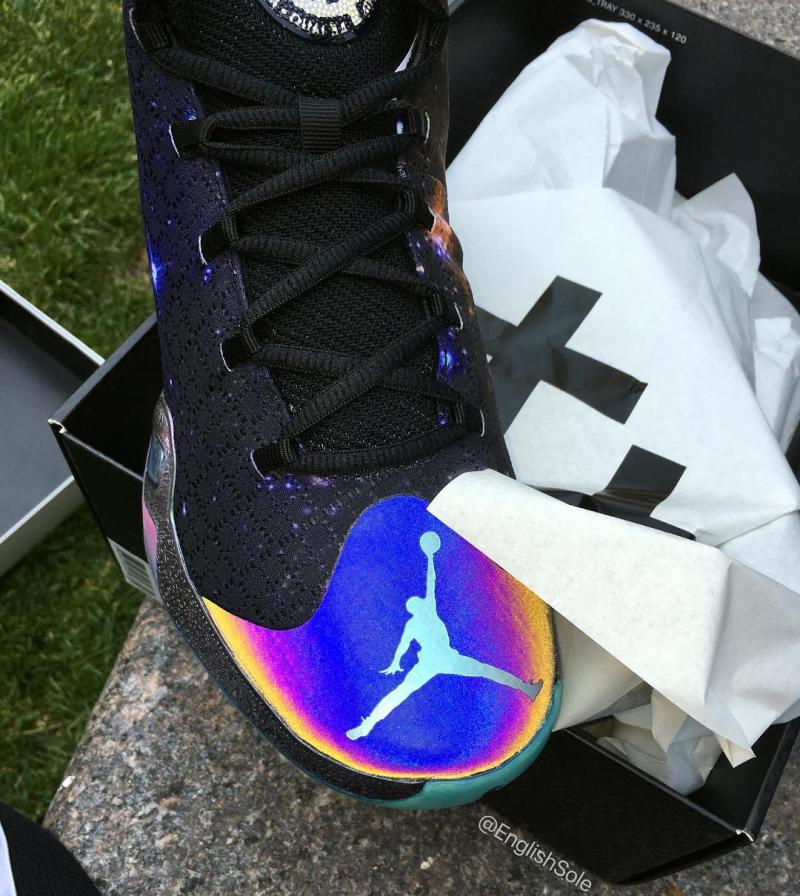 Cosmos Jordan 30 Quai 54 | Sole Collector