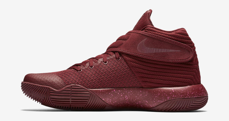 kyrie irving shoes color red