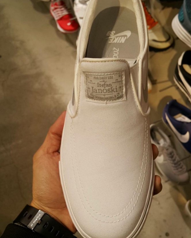 Nike janoski no laces on sale