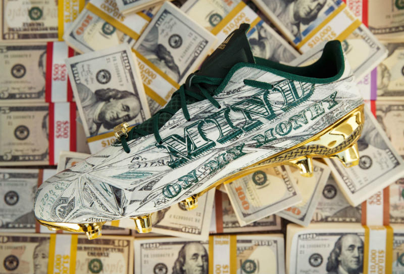 snoop dogg money cleats