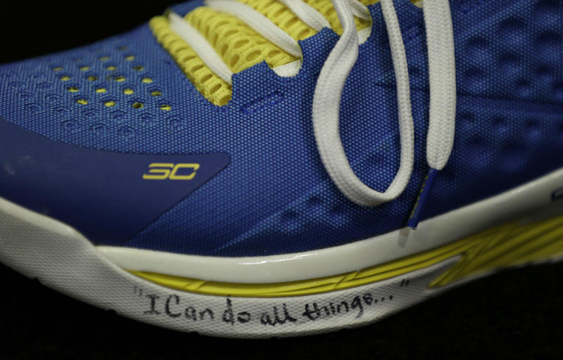 steph curry writing shoes