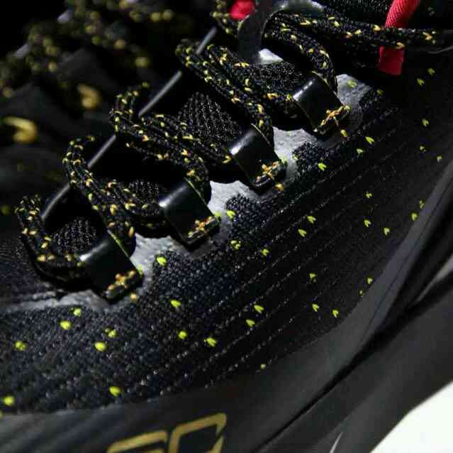 curry 3 black gold