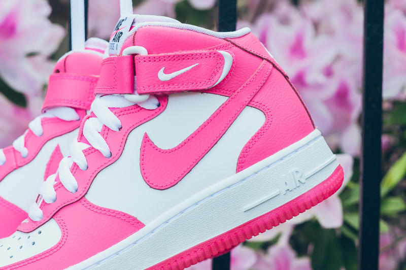 air force one white and pink