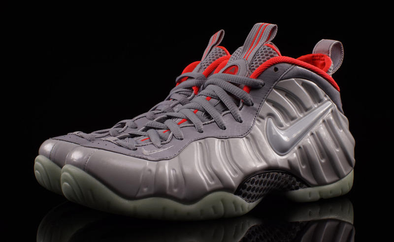 foamposite pure platinum on feet