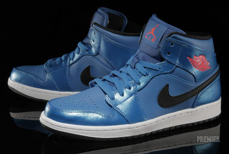 jordan retro 1 mid blue