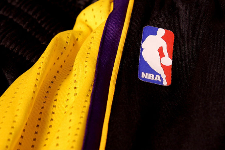 How to Draw the LA Lakers 'Hollywood Nights' Uniform in Black 