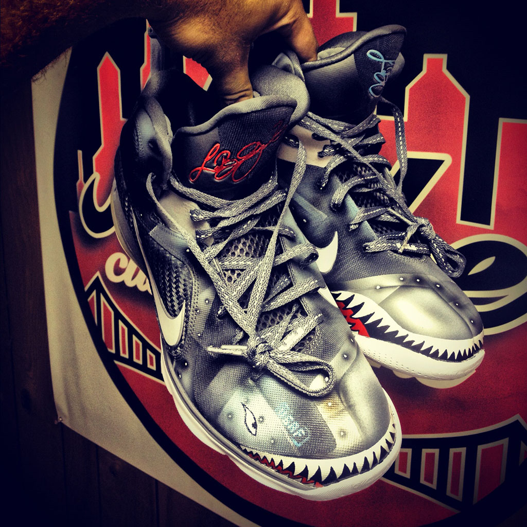 Nike LeBron 9 Wounded Warriors Project by Mache Custom Kicks (7)