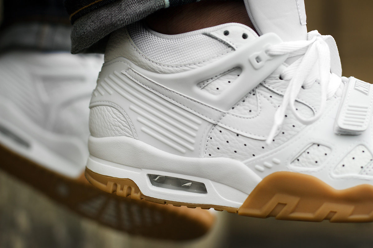 nike air trainer 3 white gum