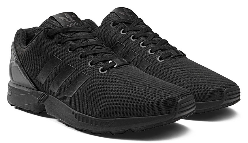 Kanye West wearing adidas ZX Flux Blackout (6)