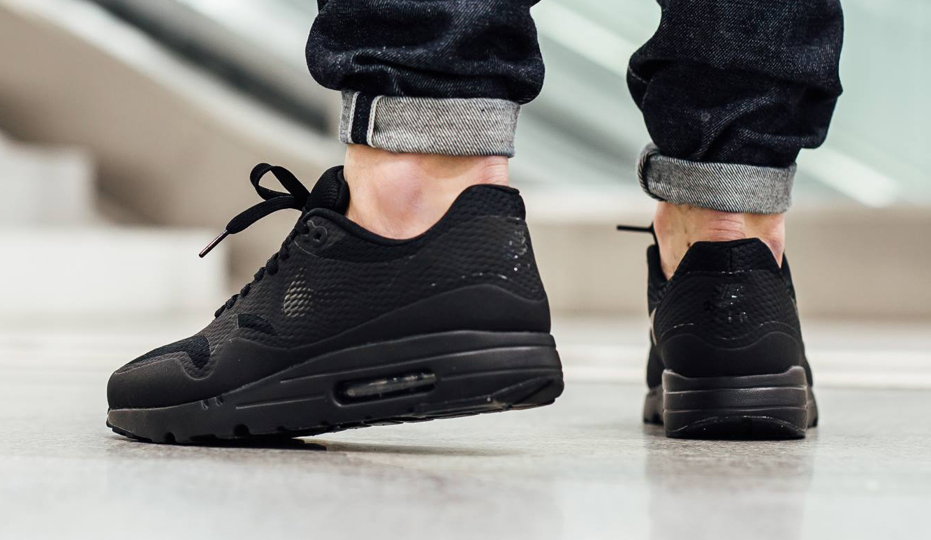 air max 1 ultra all black