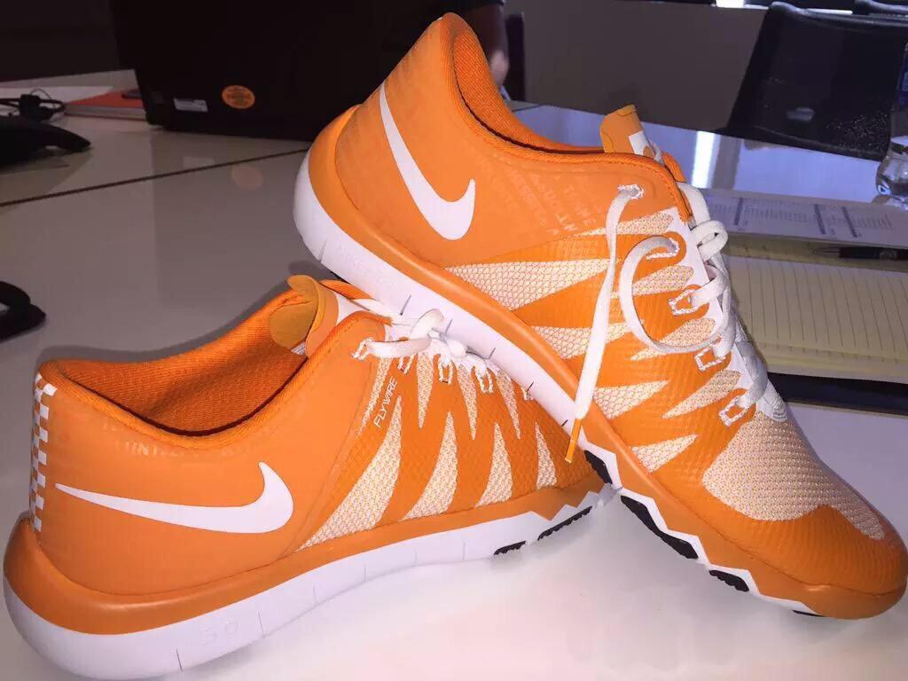 nike free trainer 5.0 tennessee