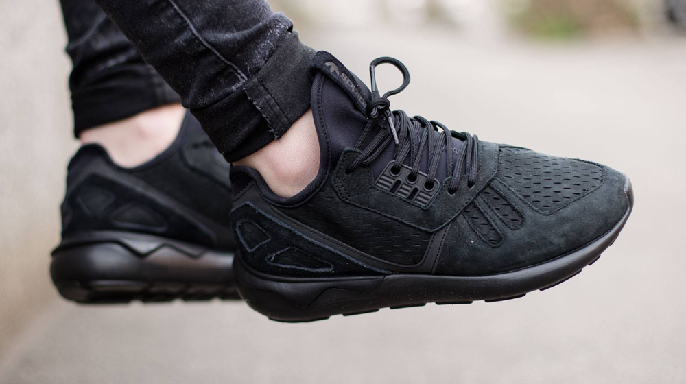 adidas tubular runner black