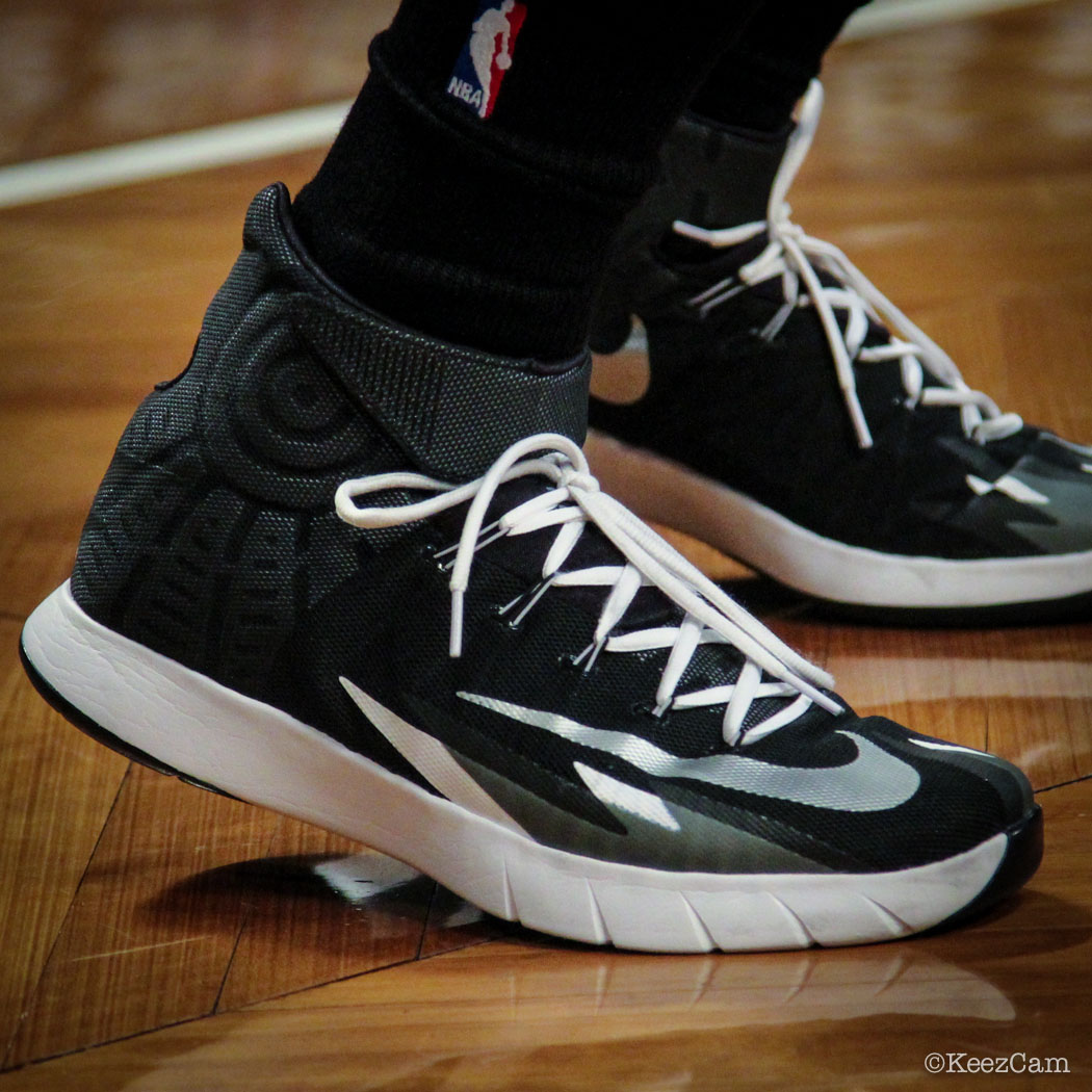 Deron Williams wearing Nike HyperRev