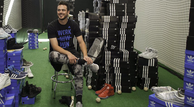 olvidadizo fluido micrófono Adidas Drops Off a Truckload of Shoes for Rookie of the Year Kris Bryant |  Sole Collector