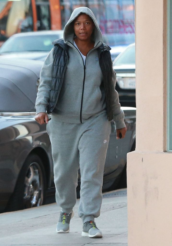 Queen Latifah wearing Nike Roshe Run Dusty Grey