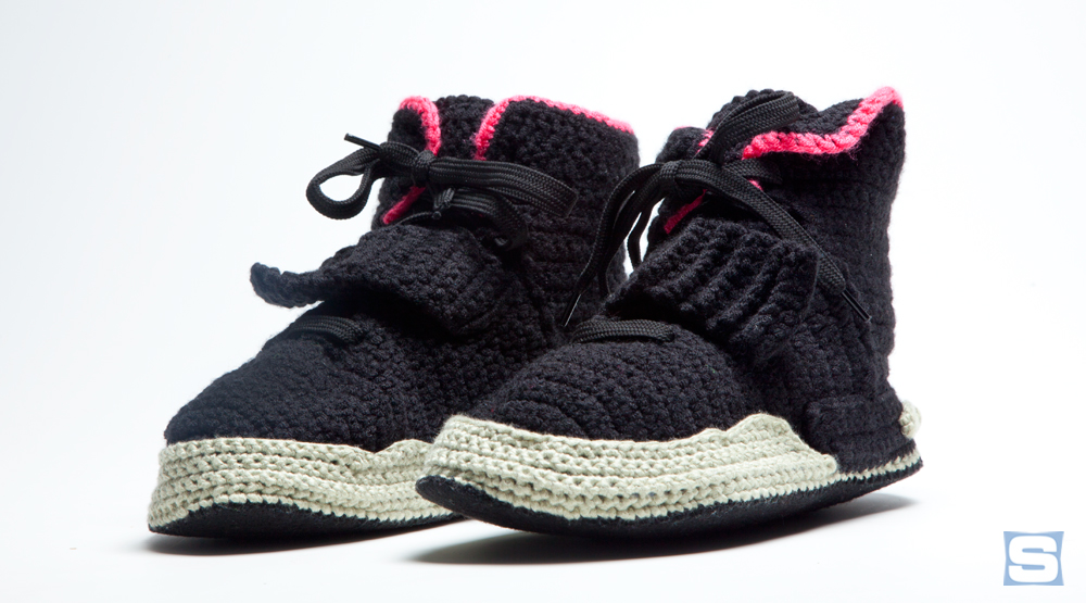 knitted nike slippers