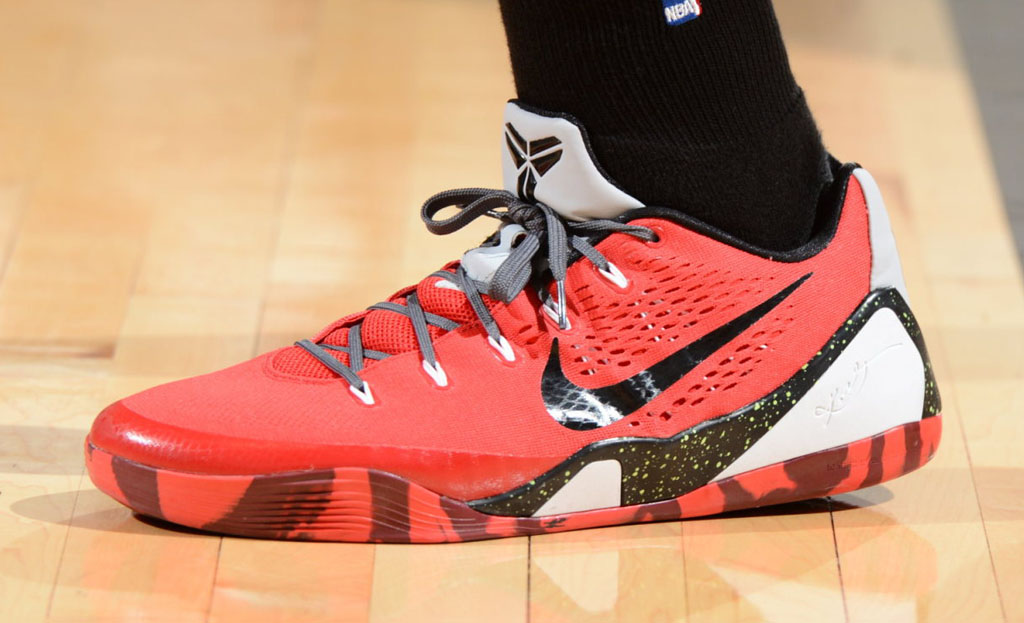 Anthony Bennett wearing Nike Kobe IX 9 EM iD