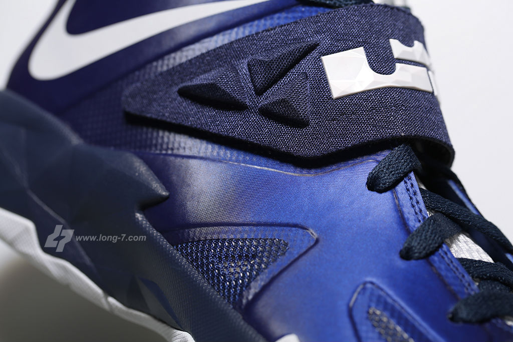 Nike Zoom Soldier VII Deep Royal Sample (9)