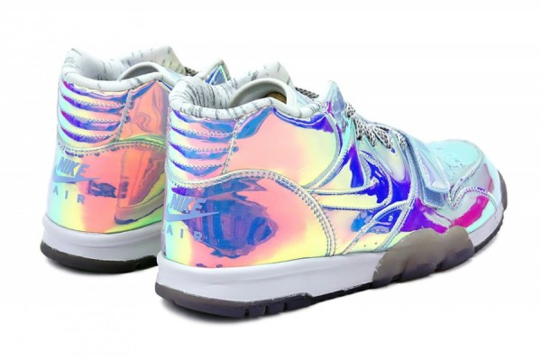 Nike holographic outlet trainers