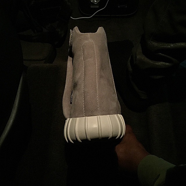 adidas Yeezy 3 Grey Boost (3)