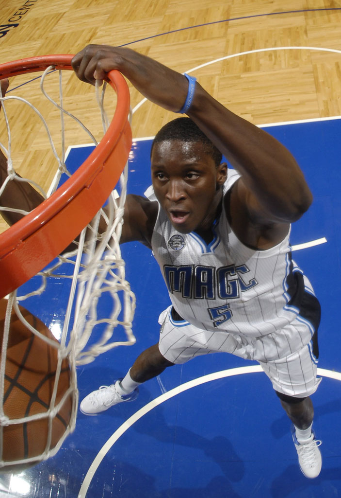 Victor Oladipo's 360-Dunk in the Jordan Prime.Fly (5)