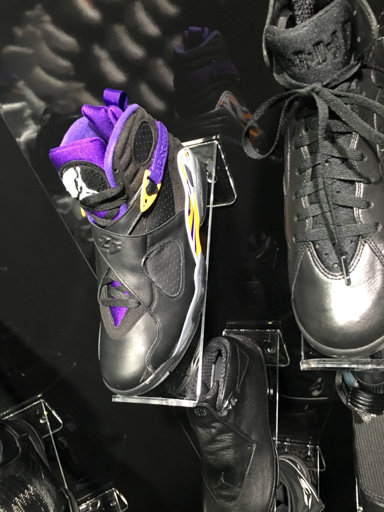 michael jordan tribute to kobe bryant shoes