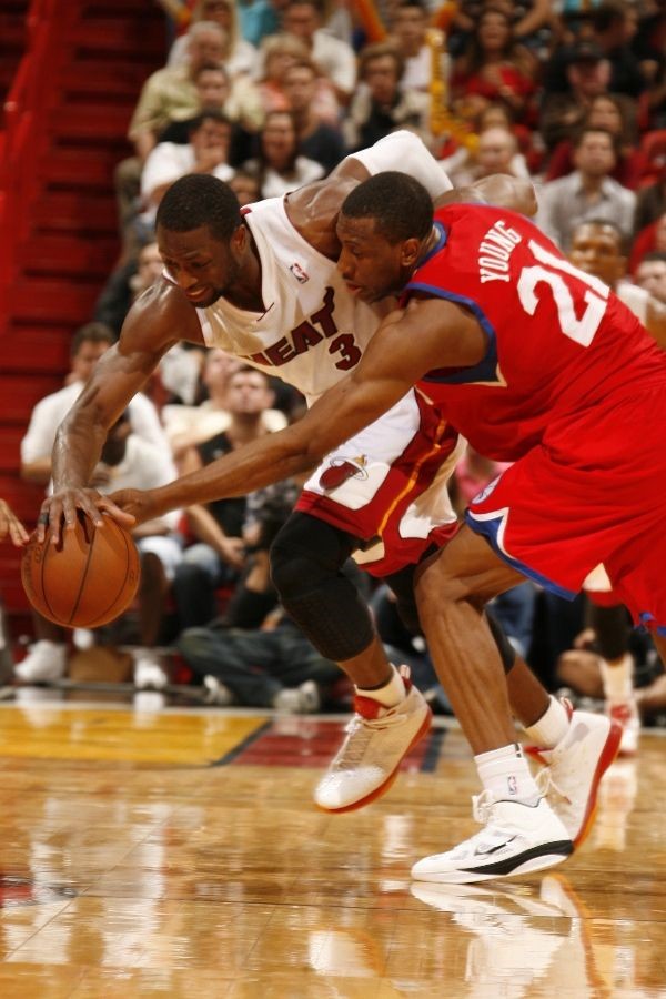 Sneaker Watch: Dwyane Wade Air Jordan 2011 'Home' PE - White/Red/Yellow