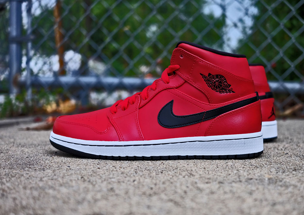 jordan 1 mid retro red