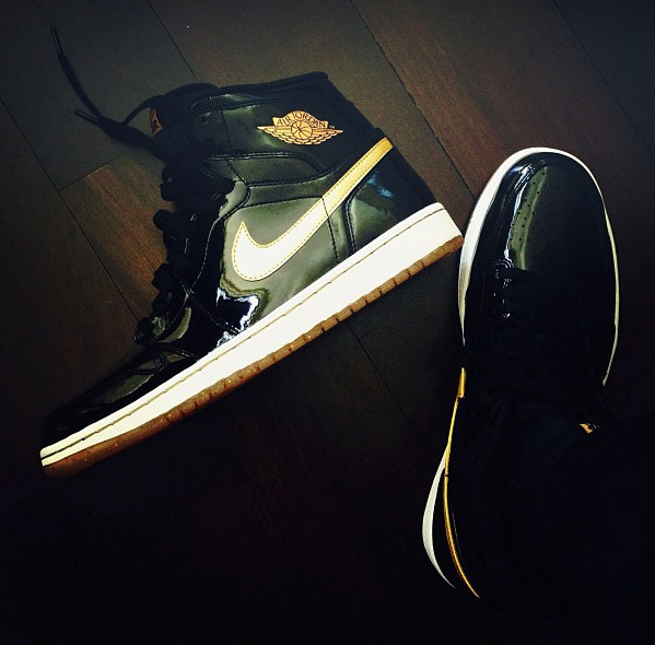 jordan 1 black and gold 2013