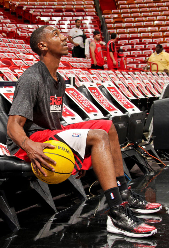 Marquis Teague wearing adidas Rose 3.5 Away