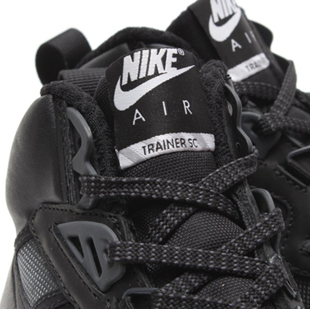 air trainer sc triple black