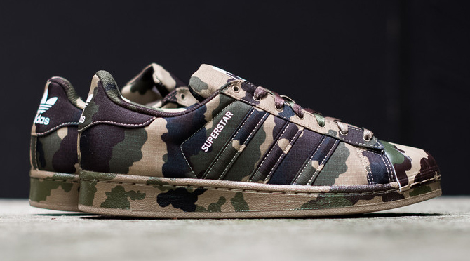 Woestijn Gespecificeerd Ster adidas Hides the Superstars in Camouflage | Sole Collector