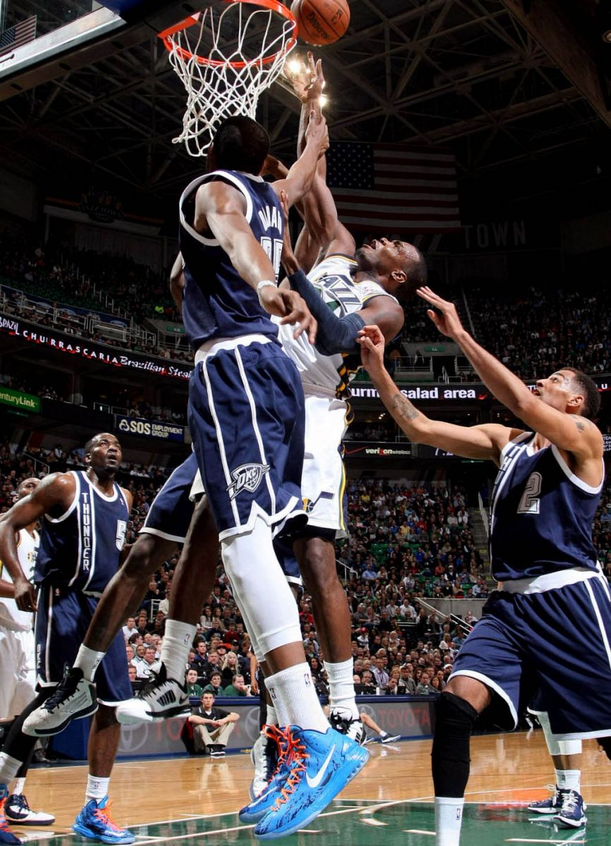 NBA Sneaker Watch // Kevin Durant Wears New Nike KD V Colorway | Complex