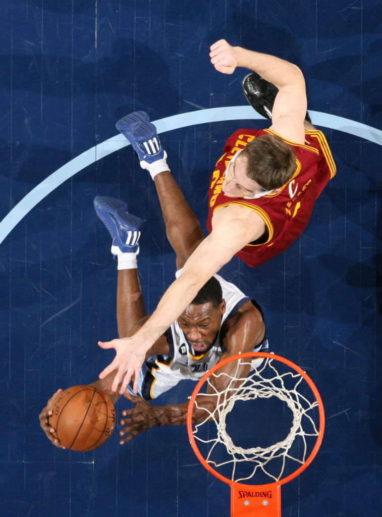 Tony Allen wears adidas Rose 3 miadidas Blue (1)