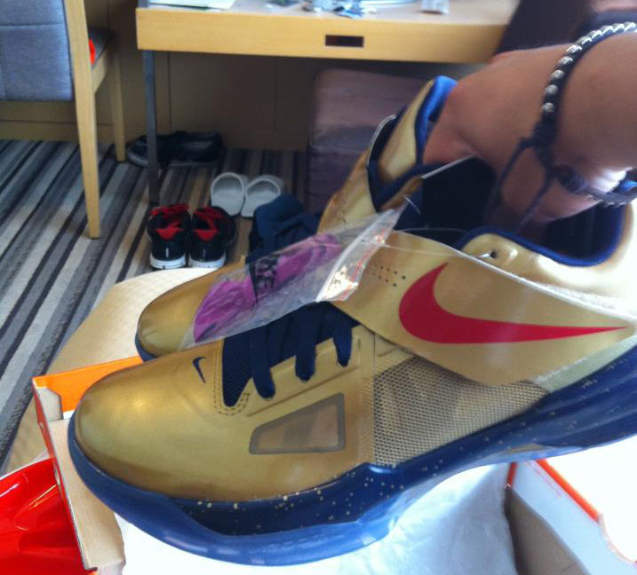 Pickups of the Week // Nike Zoom KD IV Gold Medal by SoleKnight