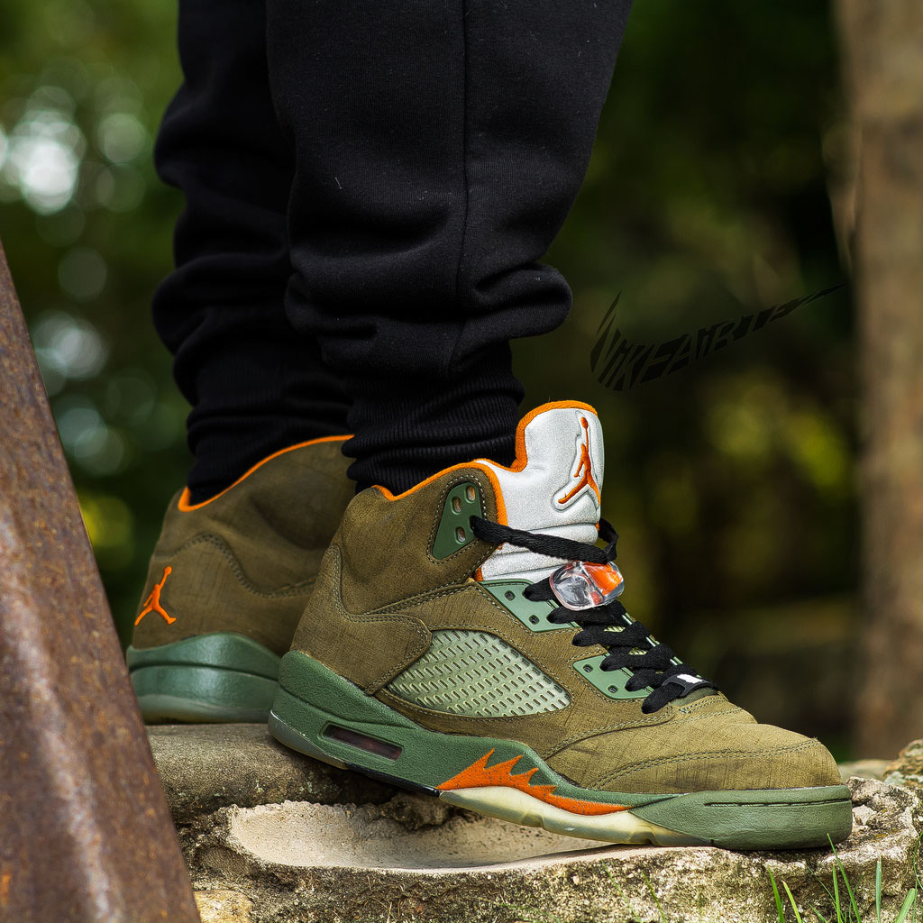 yaboi_tez in the 'Olive' Air Jordan 5 Retro