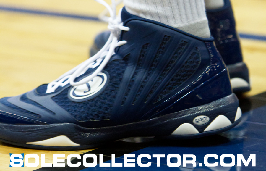 spalding basketball shoes