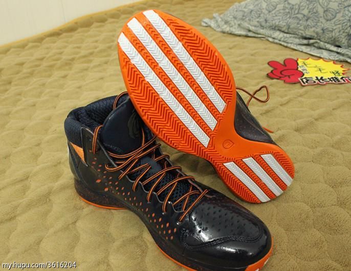 Release Date // adidas Rose 3 - Chicago Bears