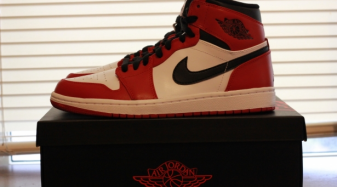 air jordan 1 retro high red black white
