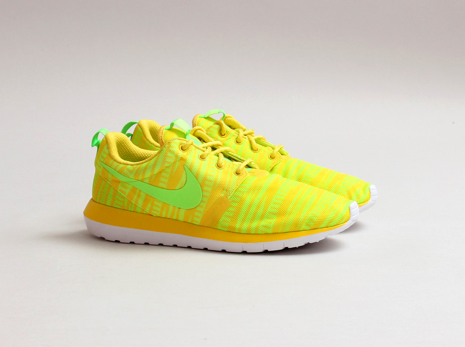 Nike Roshe Run NM BR 'Chrome Yellow 