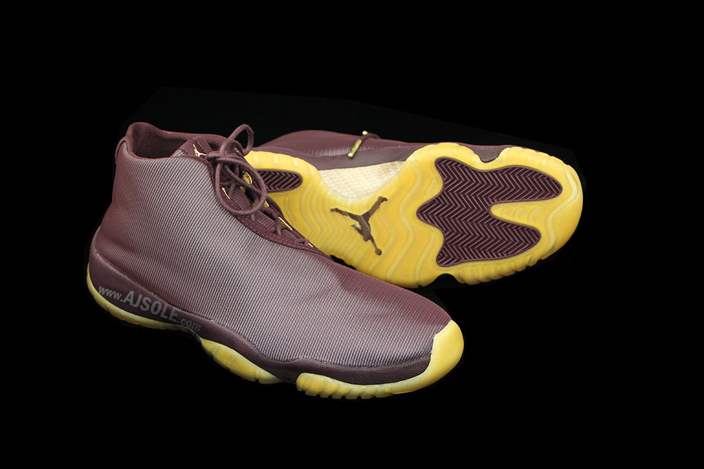 Air Jordan Future Burgundy 3M (1)