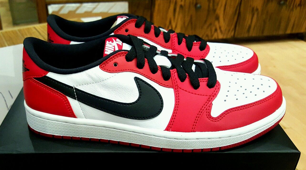 chicago air jordan 1 low