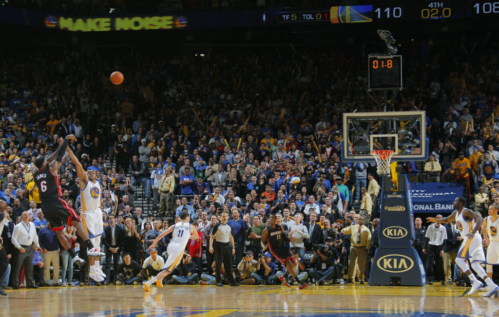 LeBron James Hits Game-Winner in Nike Soldier 7 PE (4)