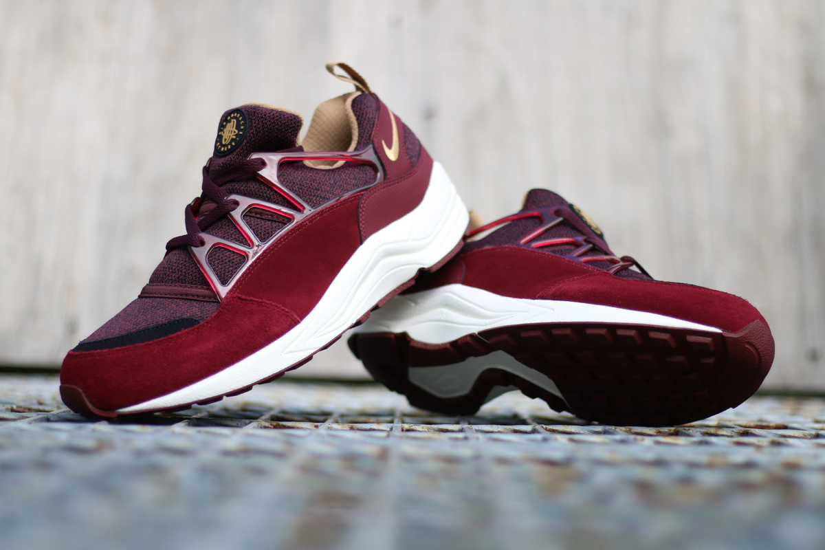 nike air huarache light mujer dorados