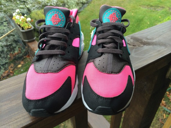 nike huarache hyper pink