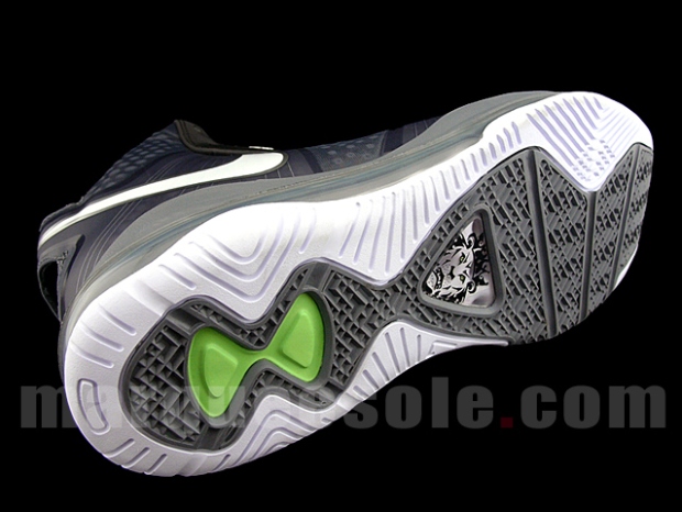 Nike Air Max LeBron 8 V/2 Black Grey Neon Green
