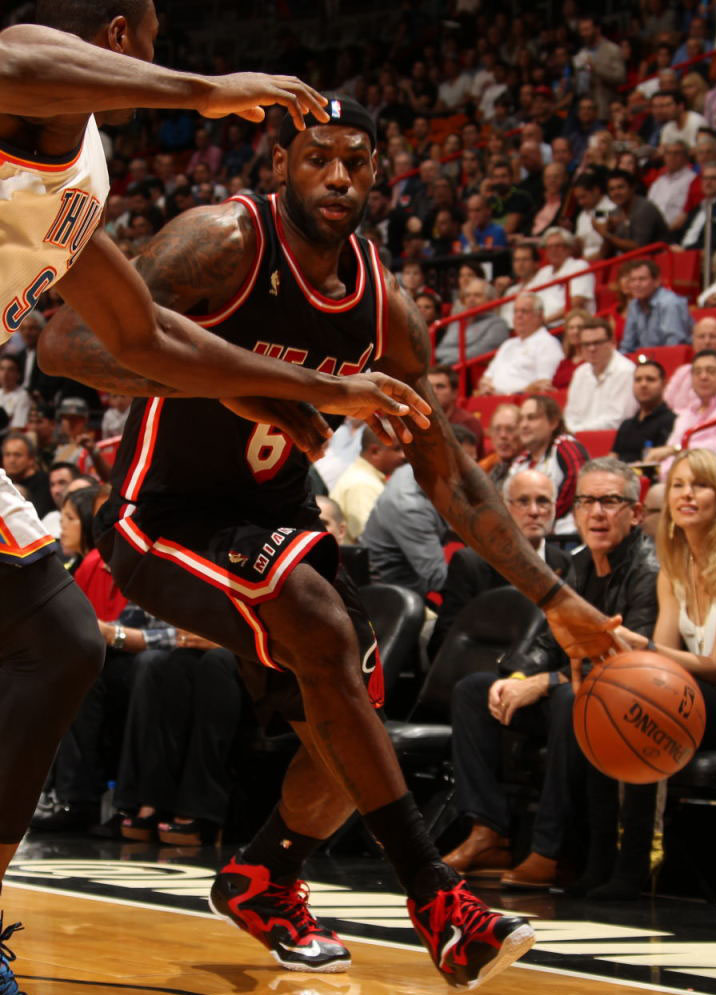 LeBron James Debuts New Nike LeBron 11 PE (2)